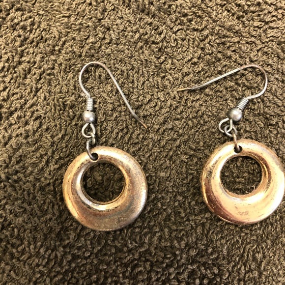 Ratings - Picture 9 of 16